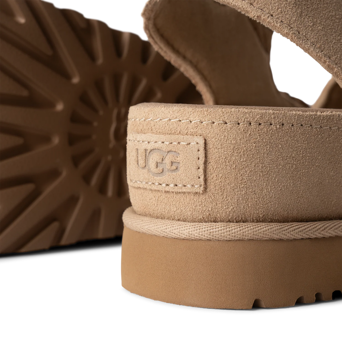 Overkicks - UGG Goldenstar Hi Sandal Sand (Womens) (1167356-SAN) - vista superior