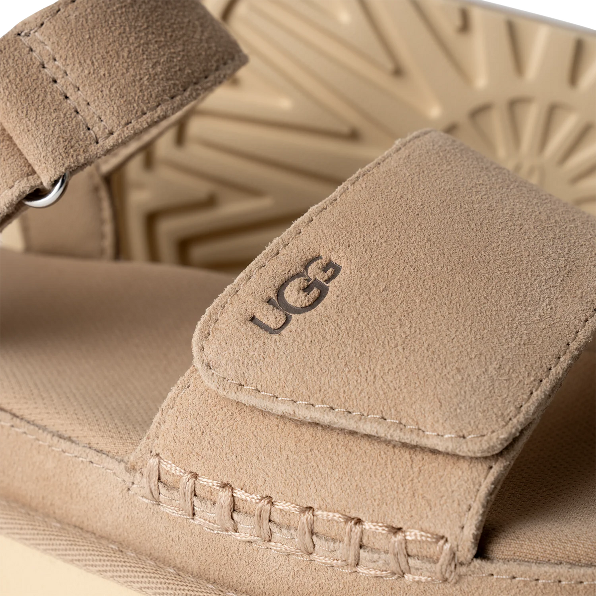 Overkicks - UGG Goldenstar Platform Sandal Sand (Womens) (1136783-SAN) - vista superior