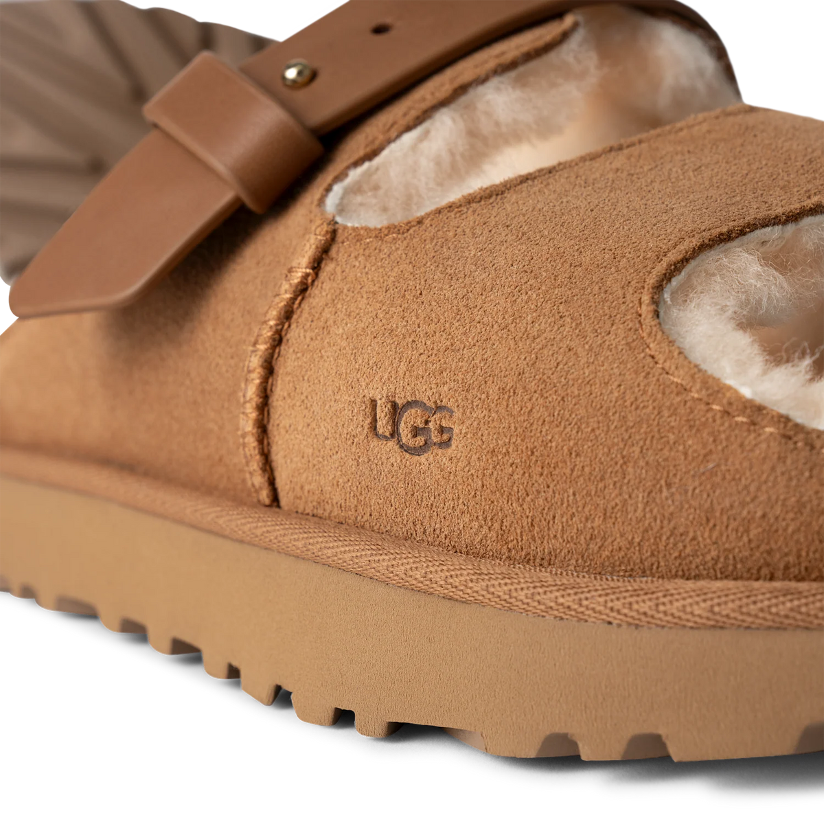 Overkicks - UGG Greenport Strap Slide Chestnut (Womens) (1167611-CHE) - vista superior