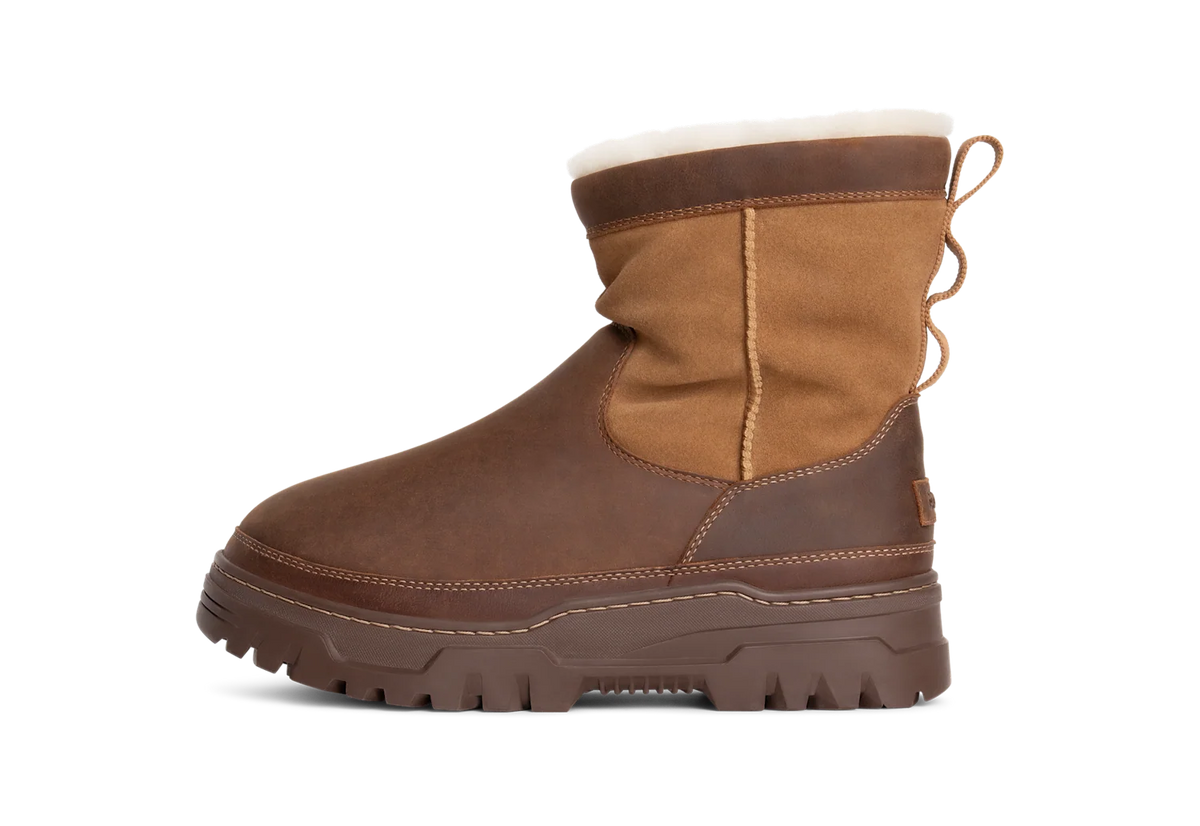 Overkicks - UGG Heritage Pull-On TrailGazer Boot Chestnut (1158213-CHE) - vista lateral