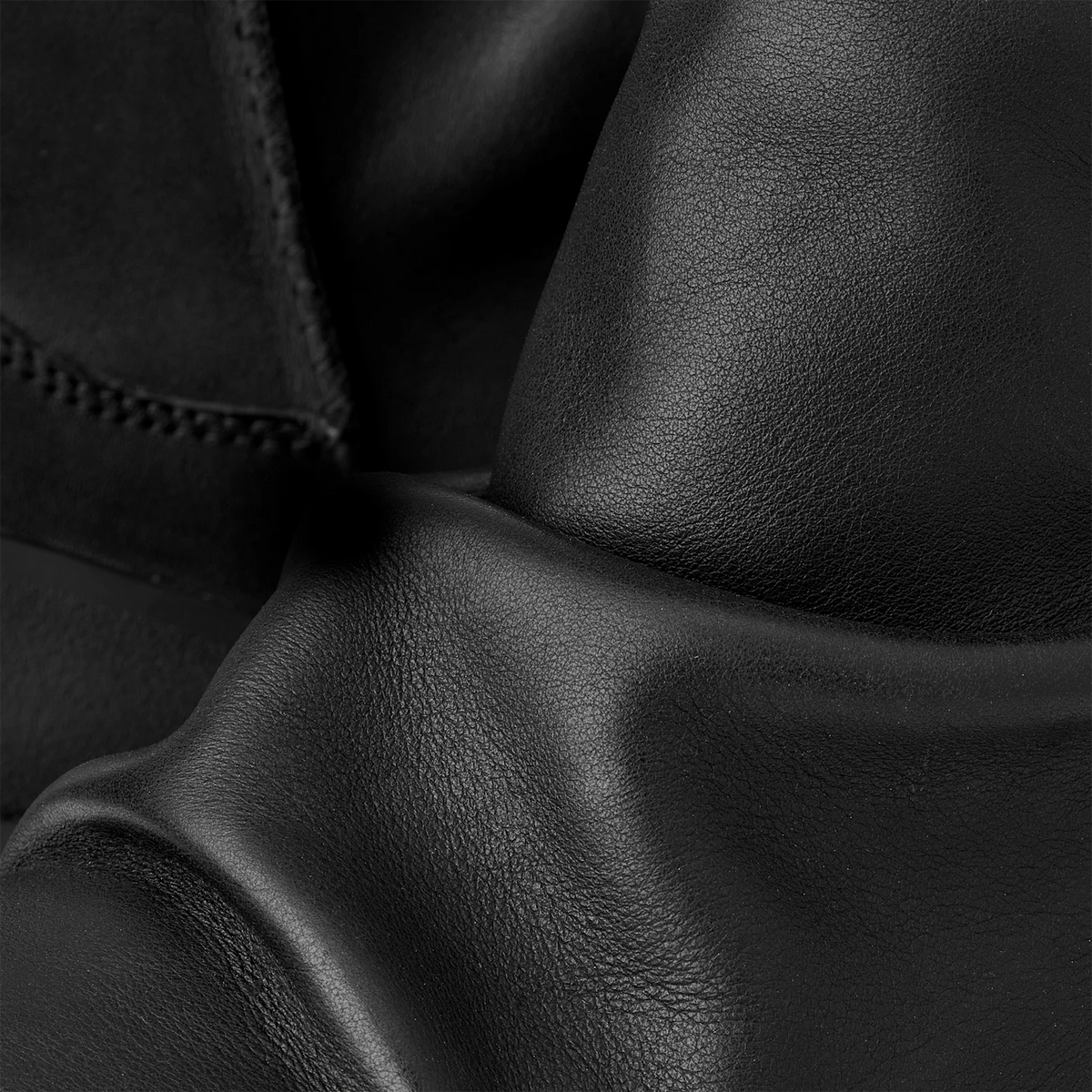 Overkicks - UGG Heritage Utility Mini Noir Boot Black (1171118-BLK) - vista superior