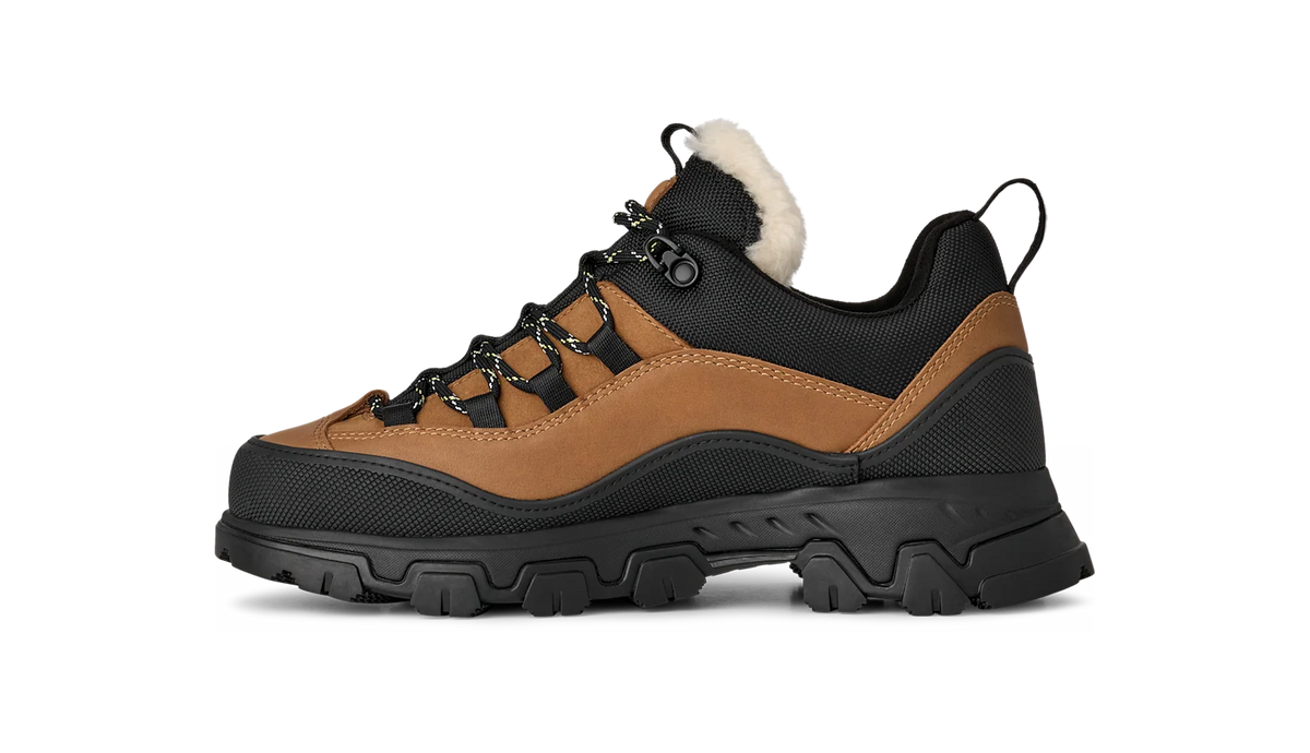 Overkicks - UGG MetroTrek Hiker Chestnut (Womens) (1171434-CHE) - par completo