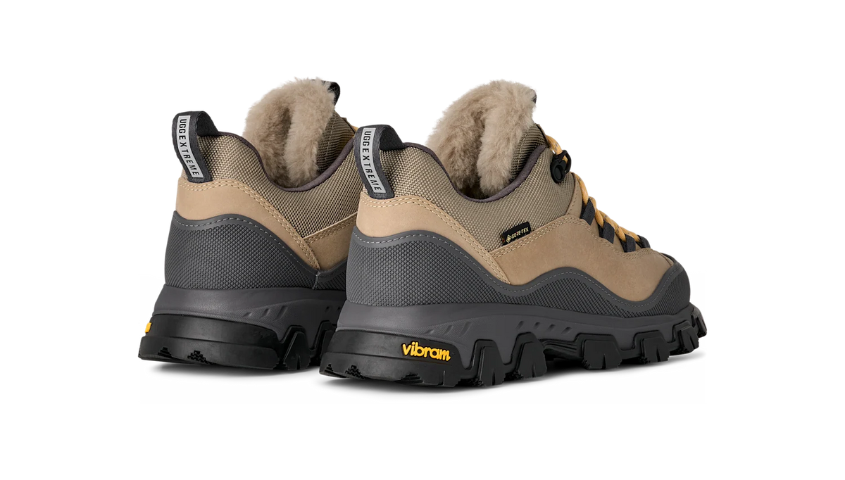Overkicks - UGG MetroTrek Hiker Cobble Grey (Womens) (1171434-CBBLG) - detalle suela
