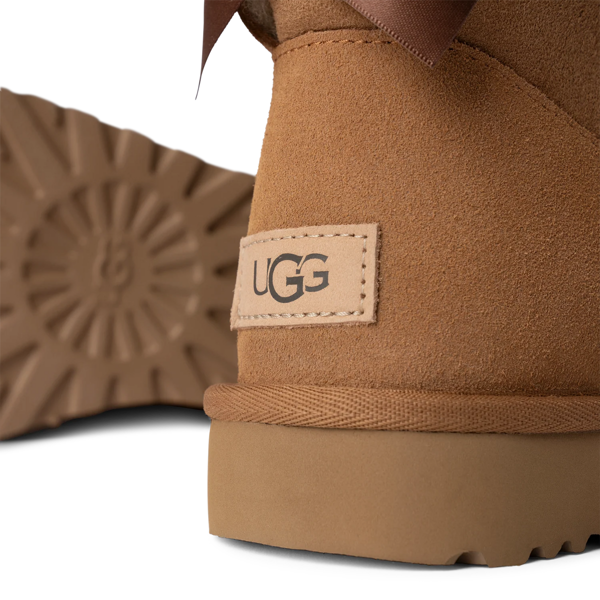 Overkicks - UGG Mini Bailey Bow II Chestnut (Womens) (1016501-CHE) - detalle suela