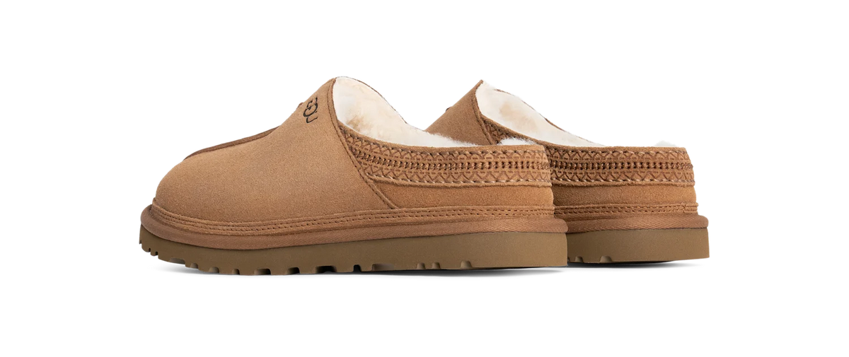 Overkicks - UGG Neuman Slipper Chestnut (1113631-CHE) - vista trasera