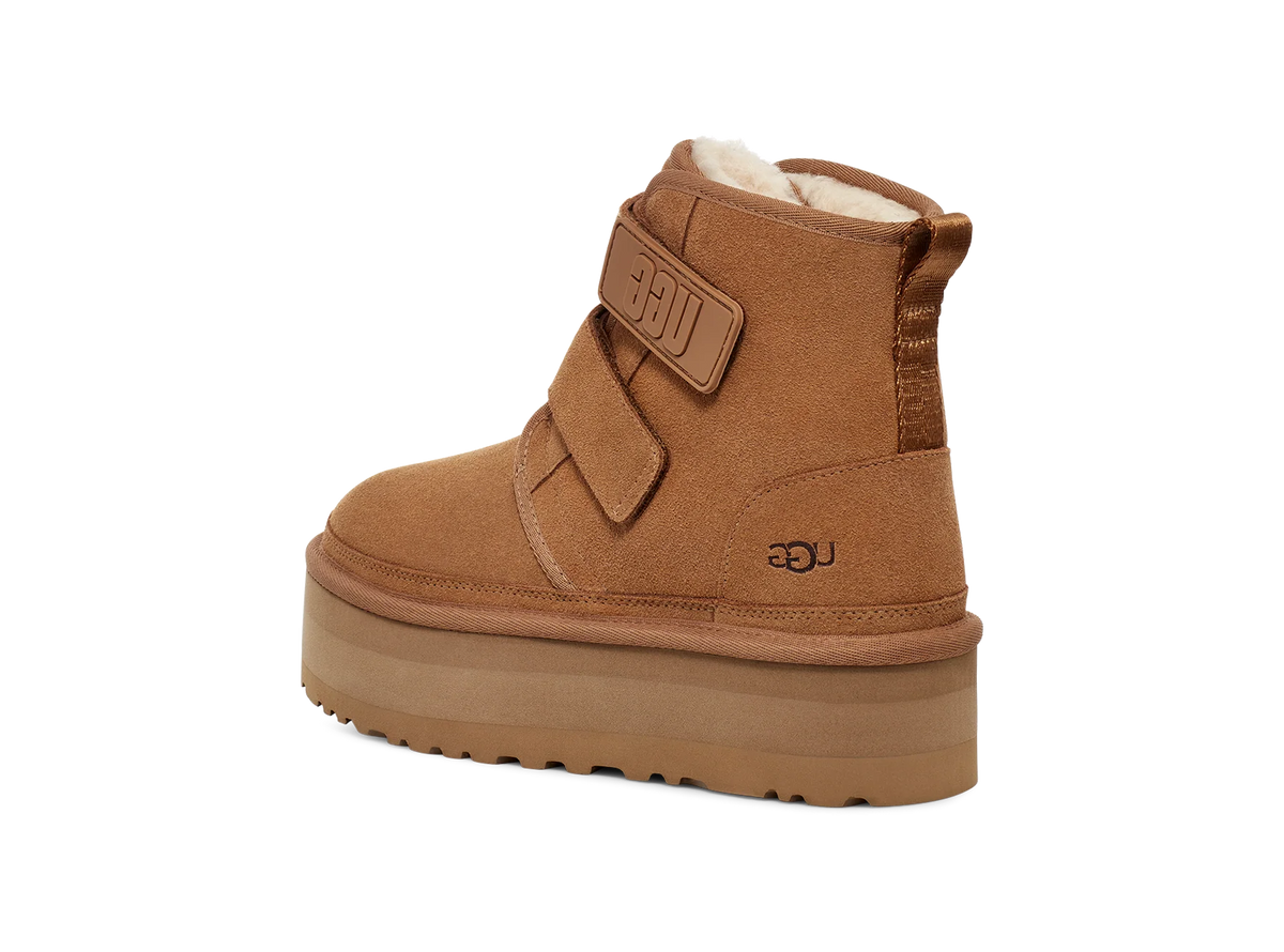 Overkicks - UGG Neumel Platform Boot Chestnut (Womens) (1130554-CHE) - detalle suela