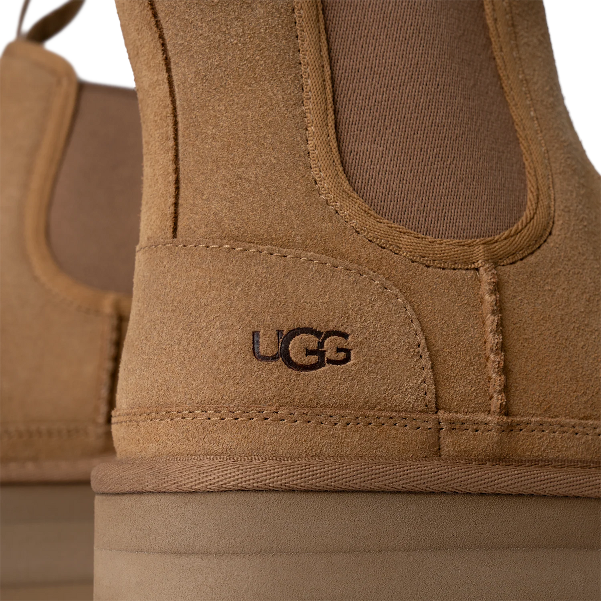 Overkicks - UGG Neumel Platform Chelsea Boot Chestnut (Womens) (1134526-CHE) - par completo