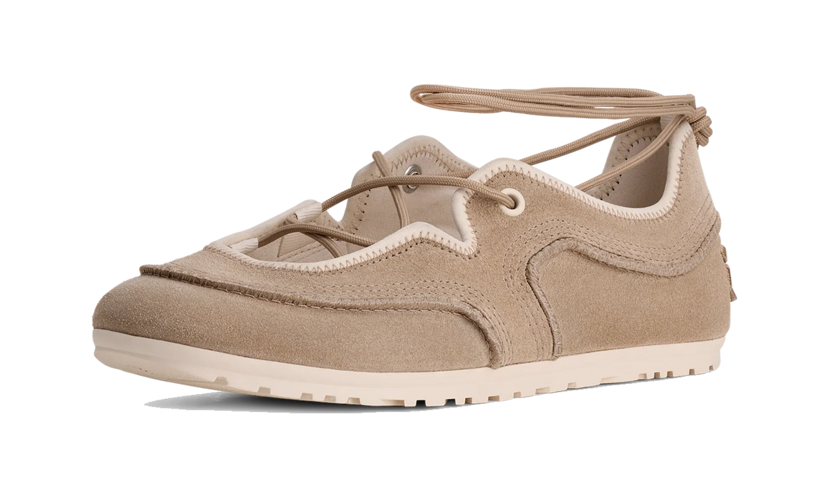 Overkicks - UGG Quill Ballet Sneaker Mustard Seed (Womens) (1184790-MDSD) - vista trasera