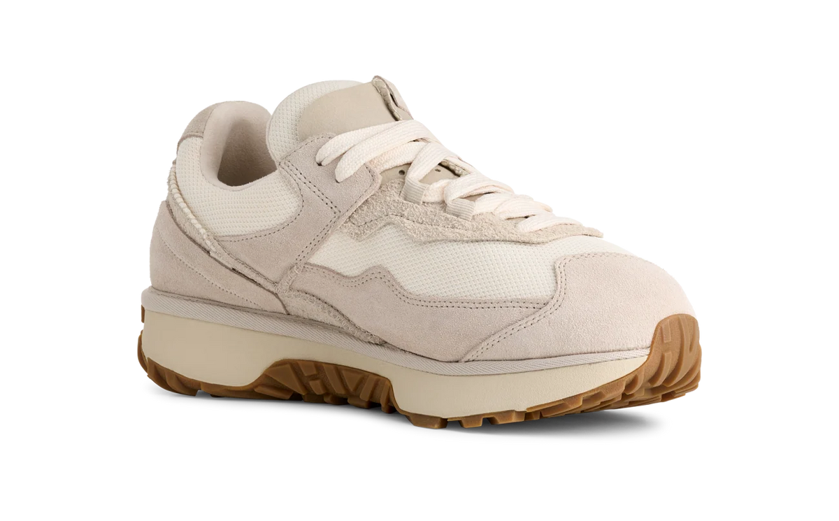 Overkicks - UGG RetroFi Low Ceramic (1167070-CERA) - par completo