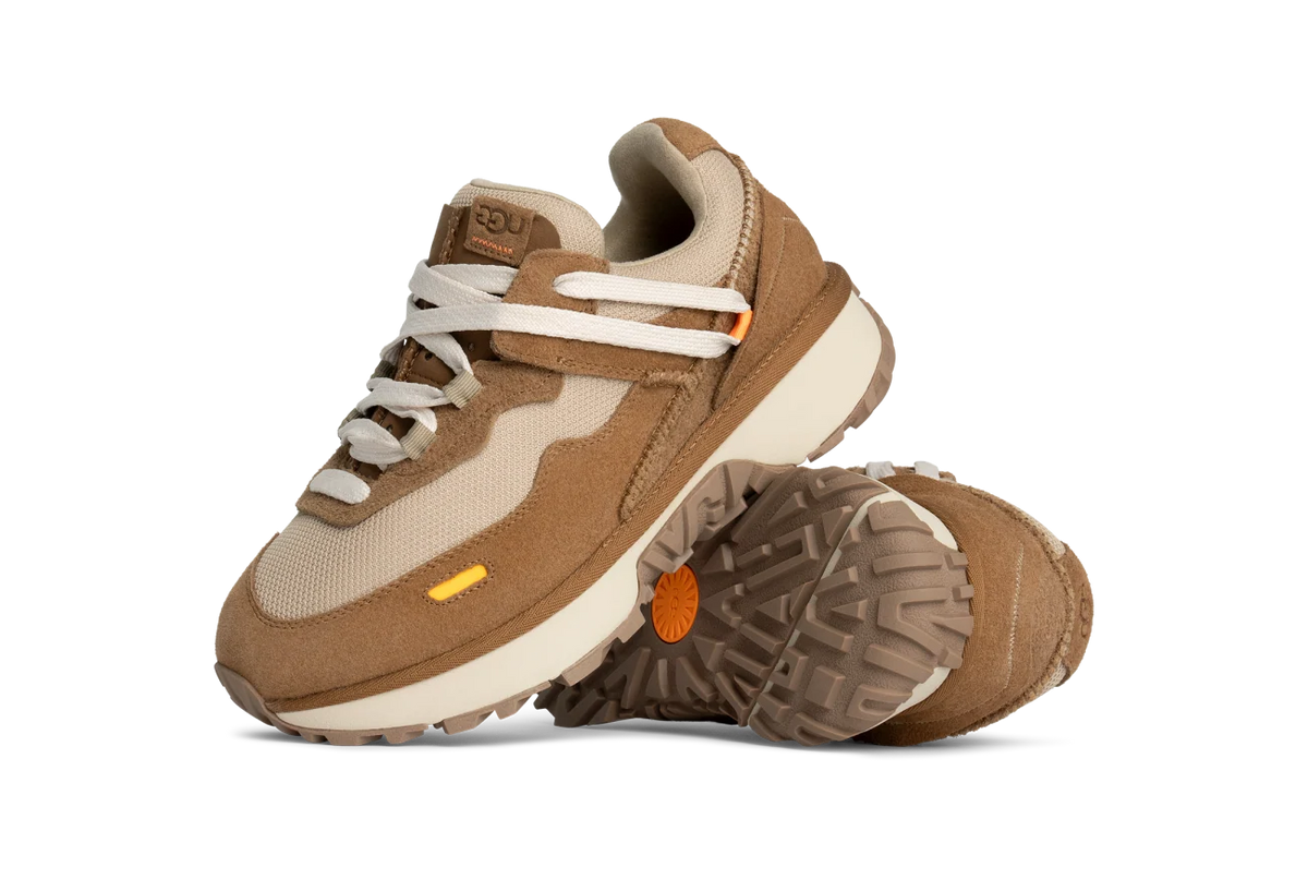 Overkicks - UGG RetroFi Low Chestnut (1167070-CHE) - par completo