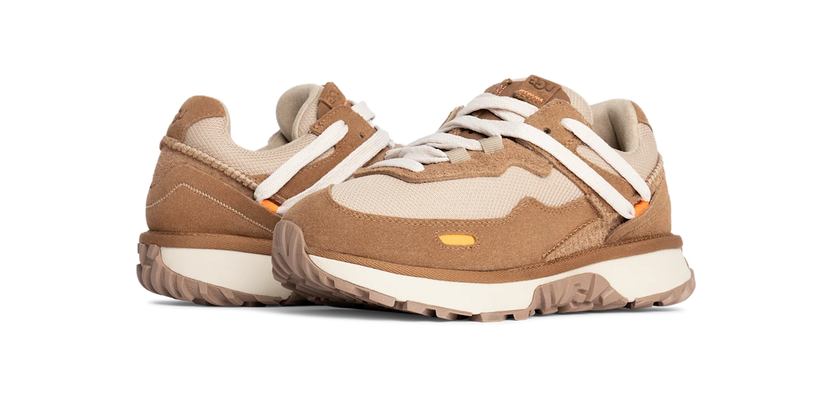 Overkicks - UGG RetroFi Low Chestnut (Womens) (1167491-CHE) - vista trasera
