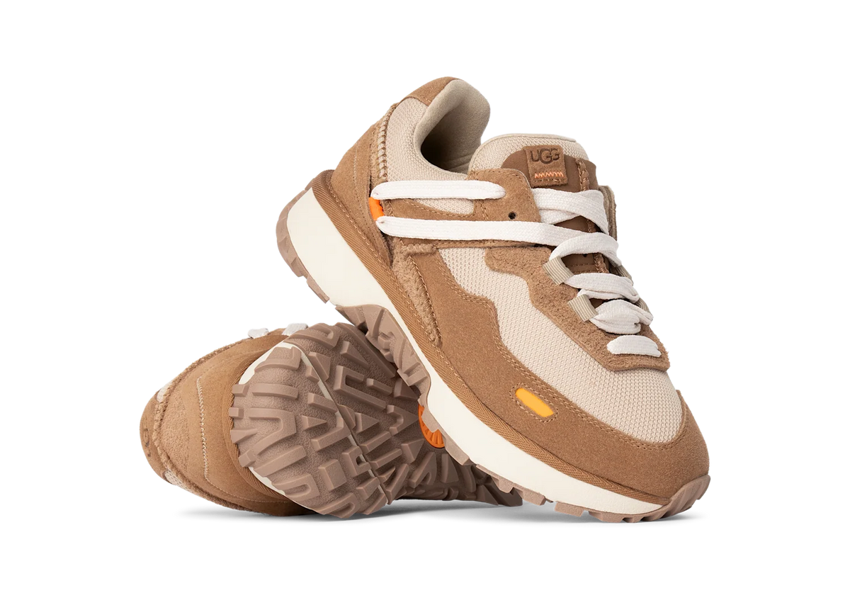 Overkicks - UGG RetroFi Low Chestnut (Womens) (1167491-CHE) - par completo