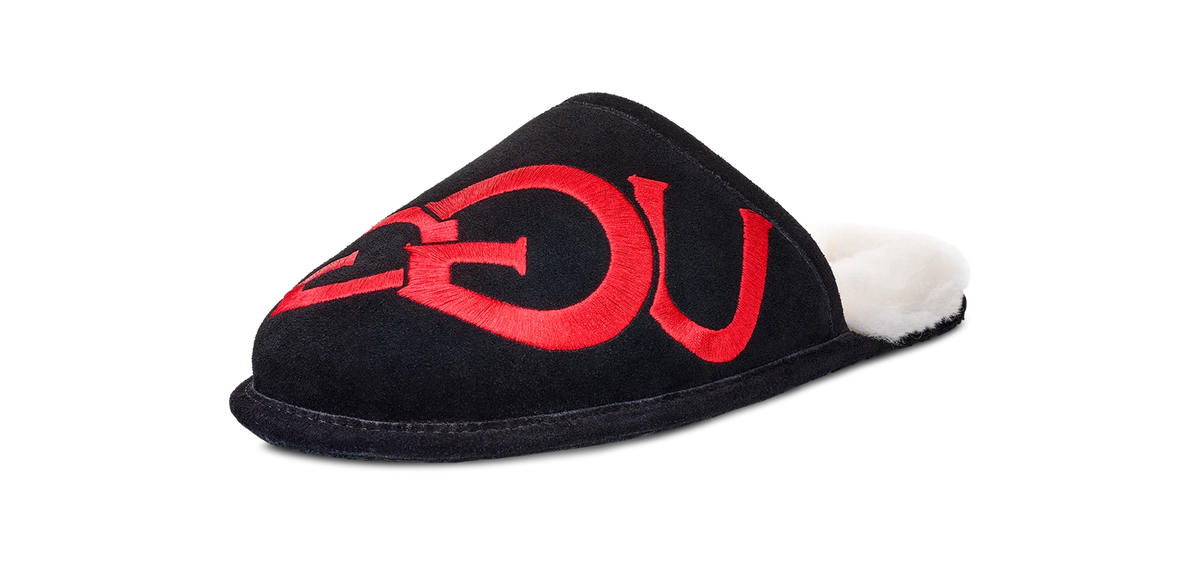 Overkicks - UGG Scuff Logo Slipper Black Red (1101324-BLK) - vista trasera