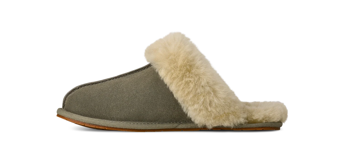 Overkicks - UGG Scuffette II Slipper Moss Green Muted Brass (Womens) (1106872-MRNM) - par completo