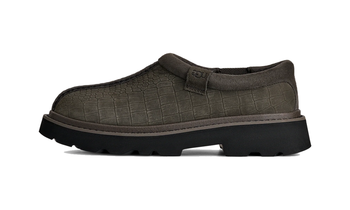 Overkicks - UGG Tasman Lug Embossed Dense Smoke (1178691-DNSS) - vista lateral