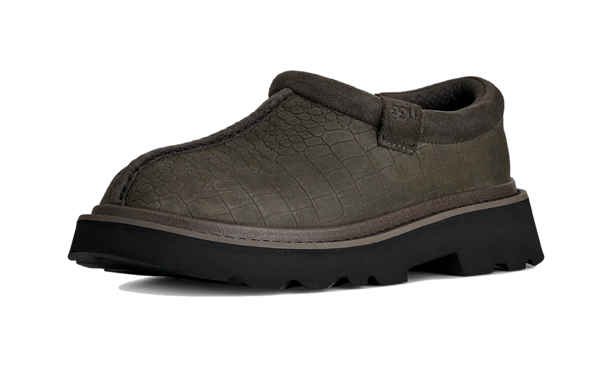Overkicks - UGG Tasman Lug Embossed Dense Smoke (1178691-DNSS) - vista trasera