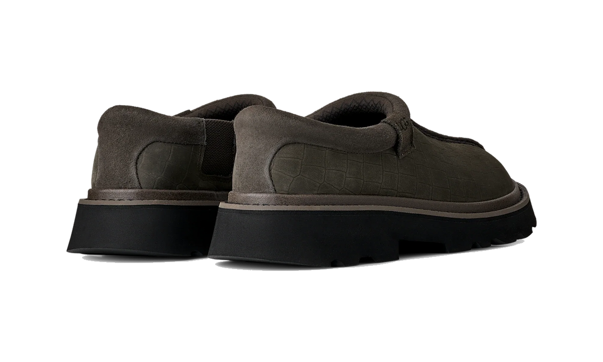 Overkicks - UGG Tasman Lug Embossed Dense Smoke (1178691-DNSS) - detalle suela