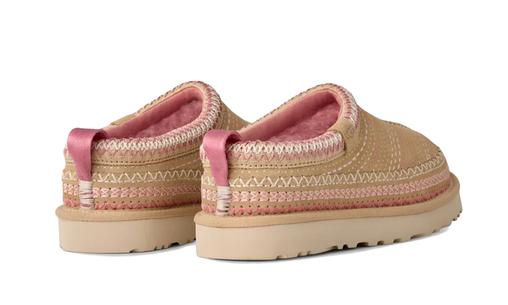 Overkicks - UGG Tasman Meadow Slipper Sand Castle (Womens) (1181090-SNDC) - vista trasera