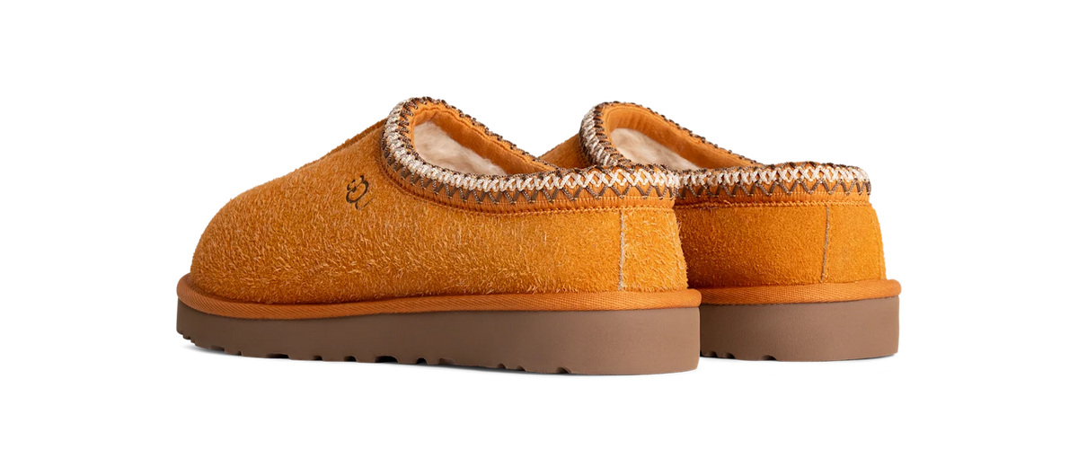 Overkicks - UGG Tasman Shaggy Suede Slipper Dark Apricot (1166930-DCT) - vista trasera