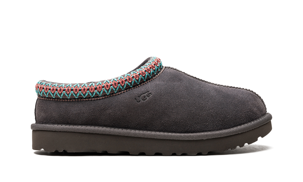 Overkicks - UGG Tasman Slipper Dark Grey (Womens) (5955-DGRY) - detalle talon