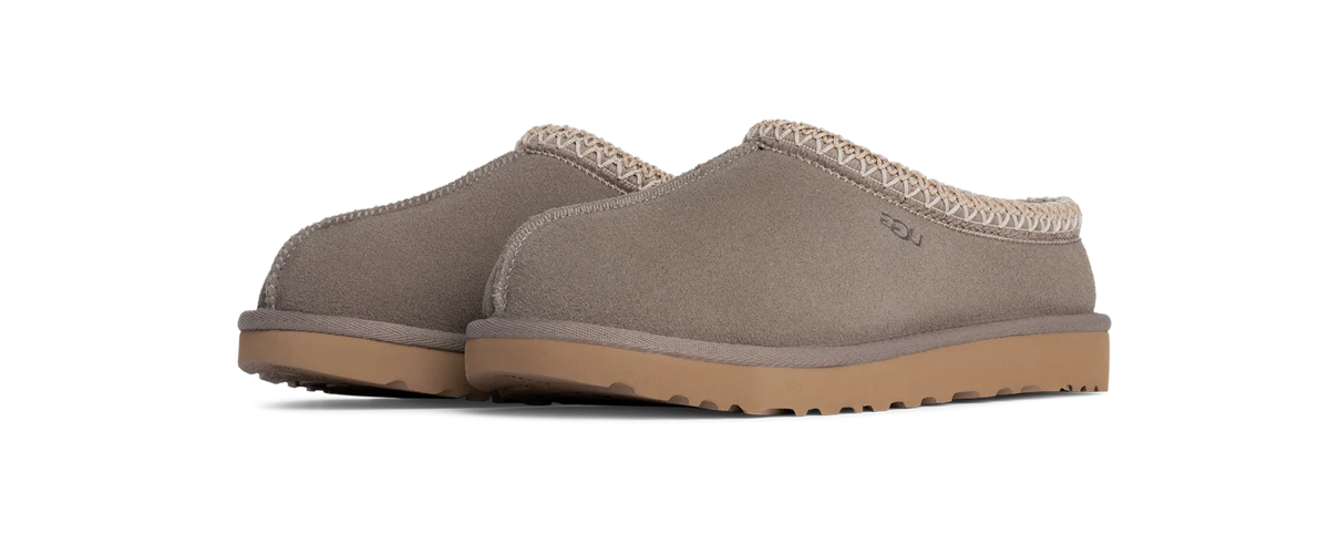 Overkicks - UGG Tasman Slipper Smoke Plume (Womens) (5955-SKP) - vista trasera