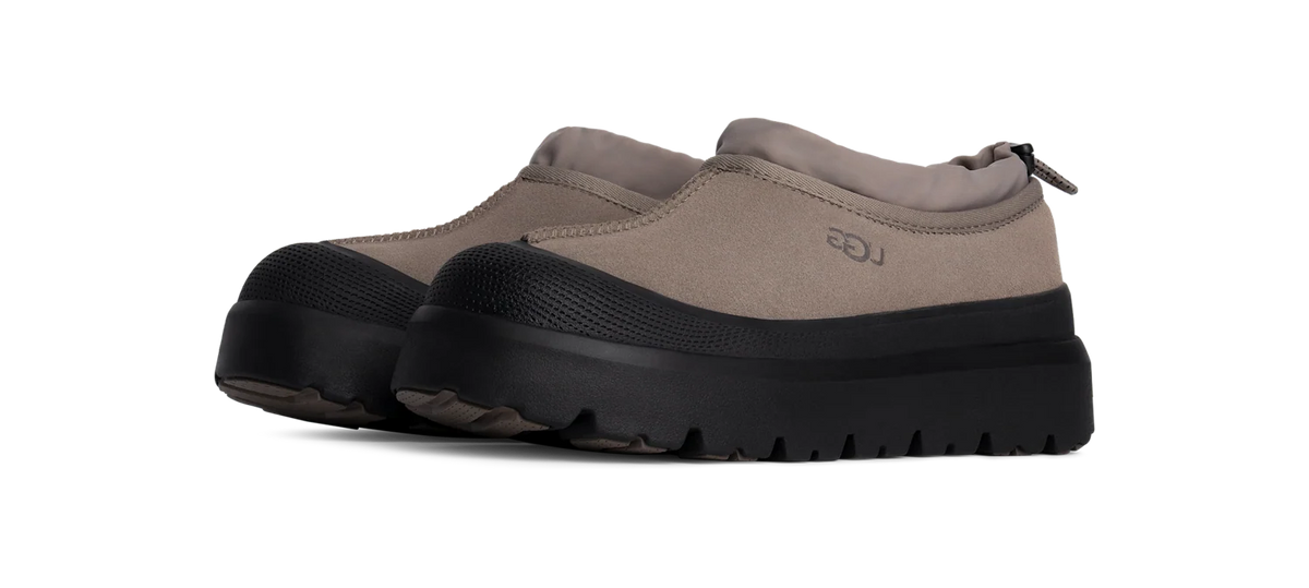 Overkicks - UGG Tasman Weather Hybrid Slipper Smoke Plume Black (1144096-SMKPL) - vista trasera