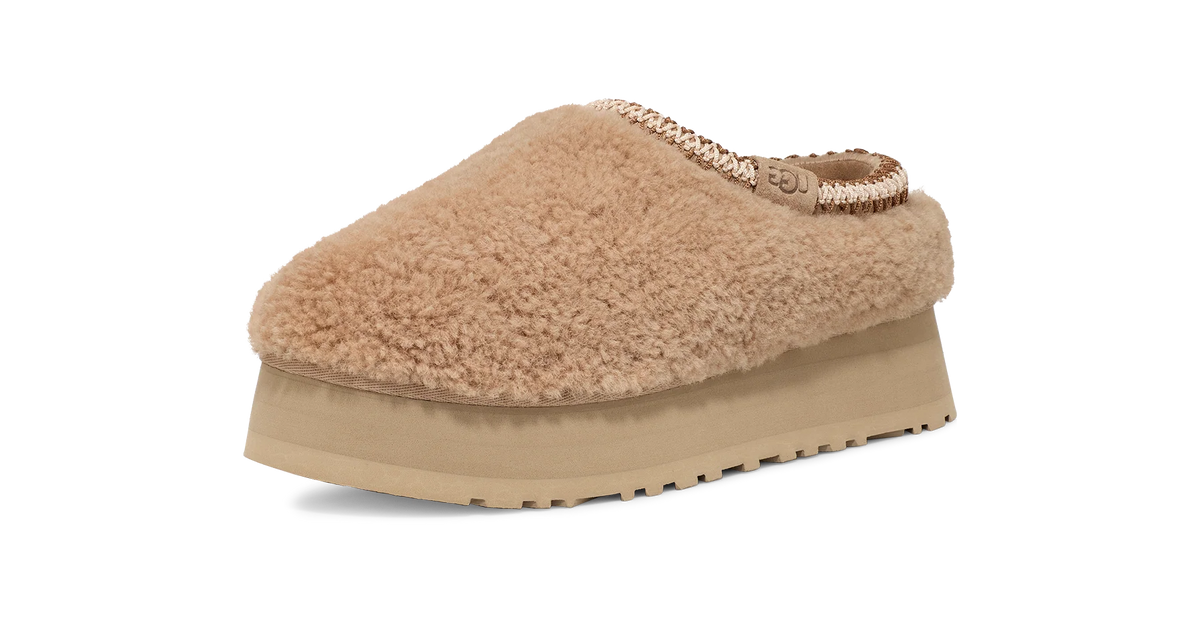 Overkicks - UGG Tazz Slipper Maxi Curly Sand (Womens) (1167770-SAN) - vista trasera