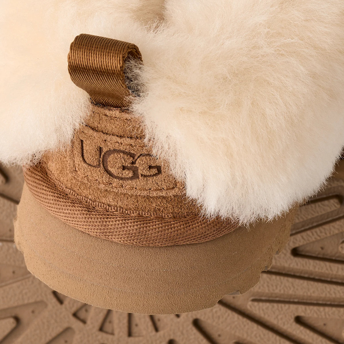 Overkicks - UGG Tazzelle Slipper Chestnut (Kids) (1171198K-CHE) - imagen 5