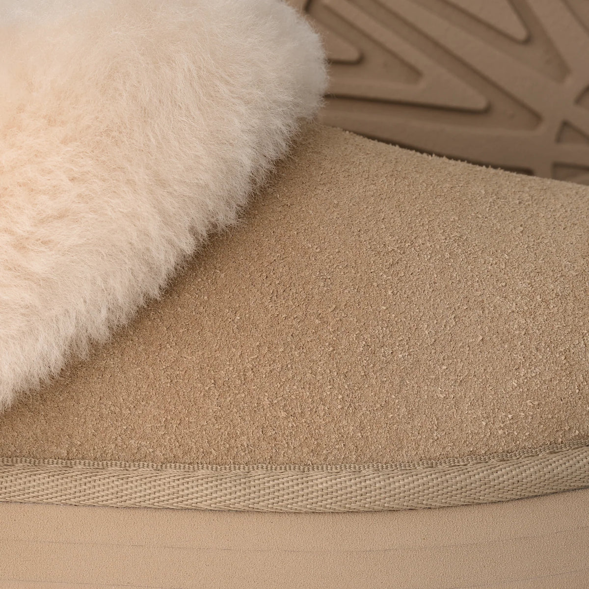 Overkicks - UGG Tazzelle Slipper Mustard Seed (Kids) (1171198K-MDSD) - imagen 5