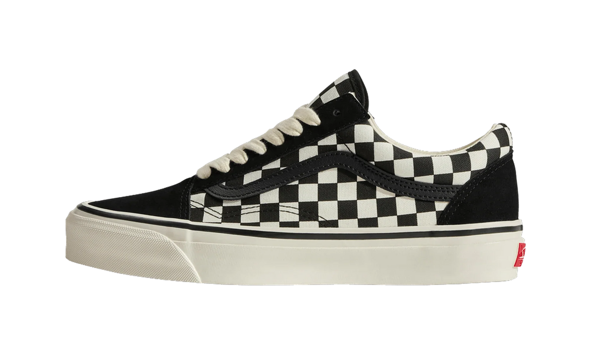 Overkicks - Vans Old Skool 36 LX Warped Tour Checkerboard Black White (VN000D56BZW) - vista lateral