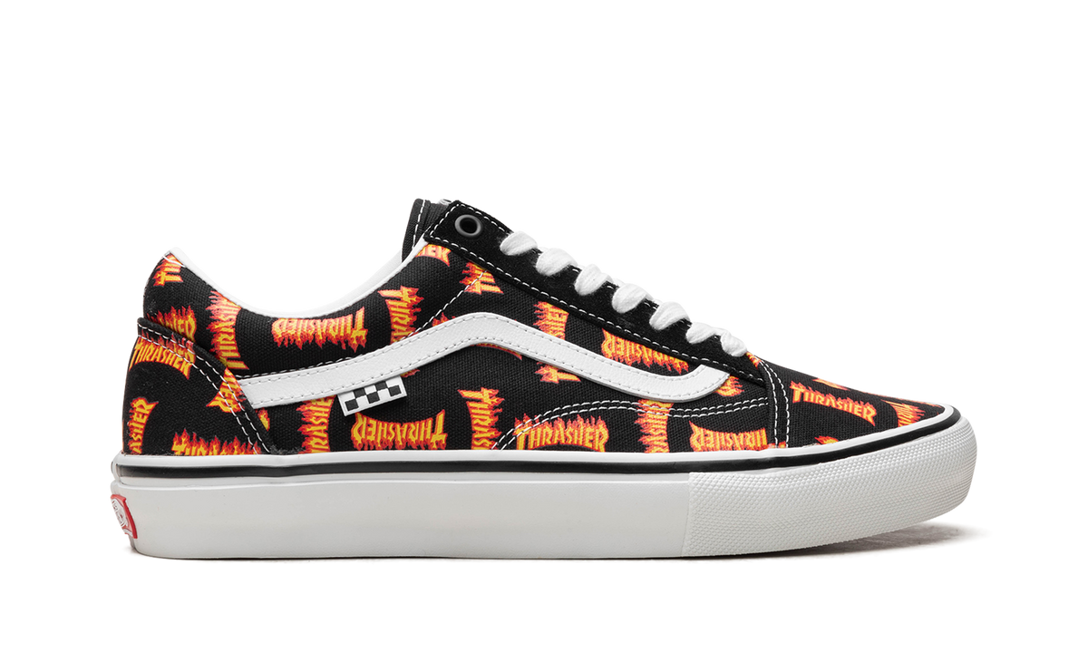 Overkicks - Vans Old Skool Thrasher All Over Flame Logo (VN0005W0BML) - detalle talon