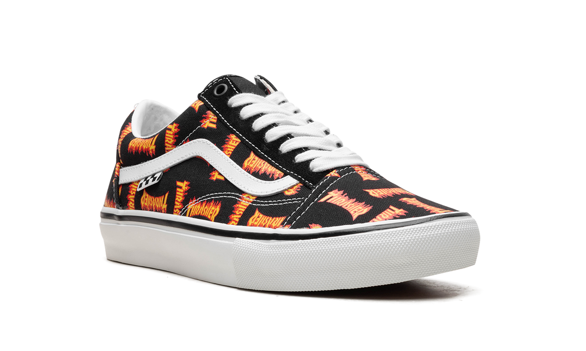 Overkicks - Vans Old Skool Thrasher All Over Flame Logo (VN0005W0BML) - detalle lateral interior