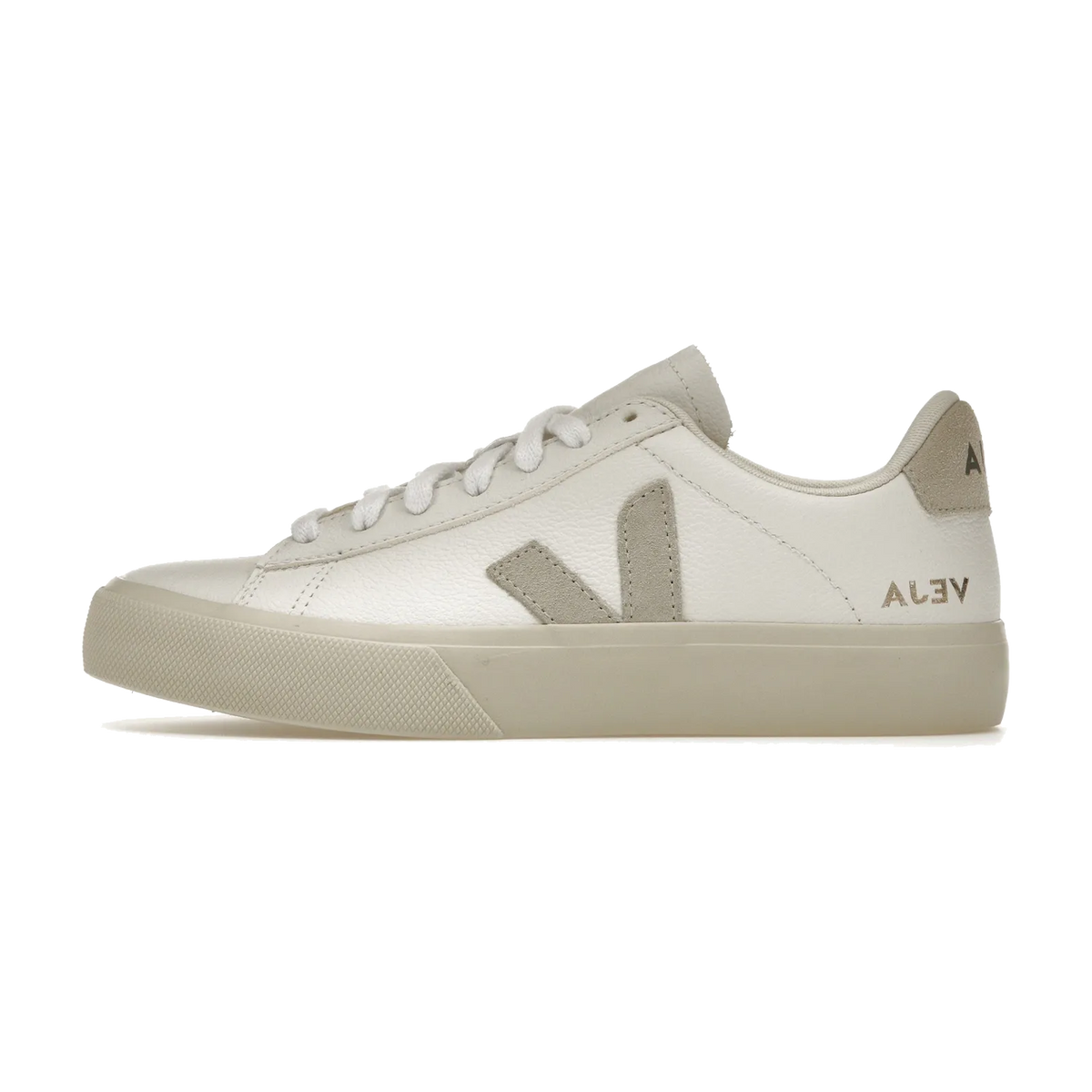 Overkicks - Veja Campo Low Chromefree Leather White Natural (Women's) (CP0502429/CP0502429A/CP0502429B) - vista lateral