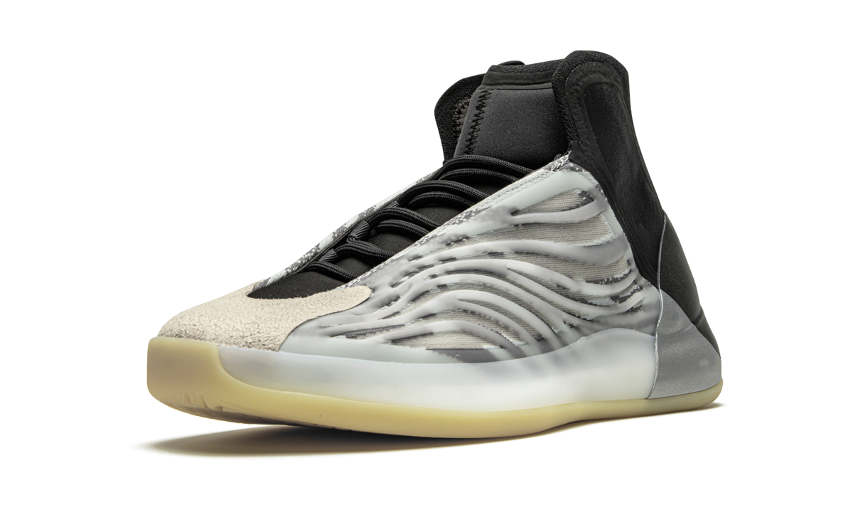 Overkicks - YZY QNTM BSKTBL (Performance Basketball Model) (FZ4362) - detalle suela