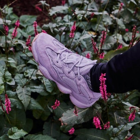 Overkicks - Yeezy 500 Soft Vision (FW2656) - detalle talon