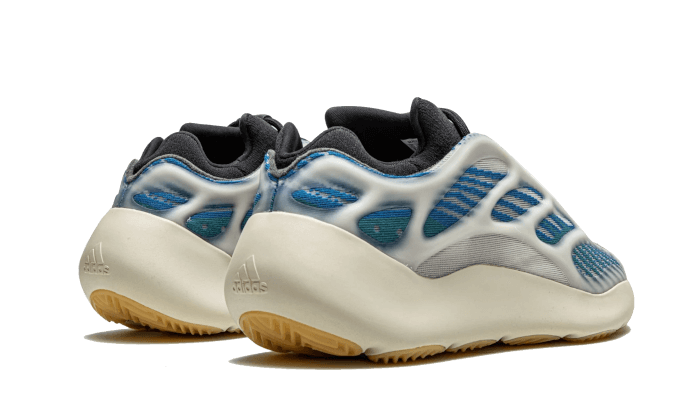 Overkicks - Yeezy 700 V3 Kyanite (GY0260) - par completo