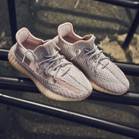 Overkicks - Yeezy Boost 350 V2 Synth (Non-Reflective) (FV5578) - vista superior