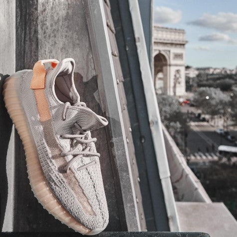 Overkicks - Yeezy Boost 350 V2 True Form (EG7492) - detalle lateral interior
