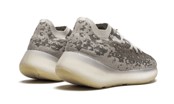 Overkicks - Yeezy Boost 380 Pyrite (GZ0473) - par completo