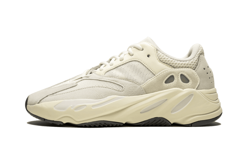 Overkicks - Yeezy Boost 700 Analog (EG7596) - vista lateral