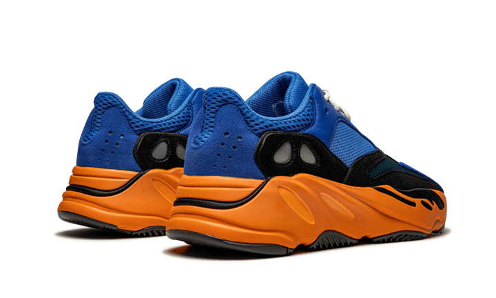 Overkicks - Yeezy Boost 700 Bright Blue (GZ0541) - par completo