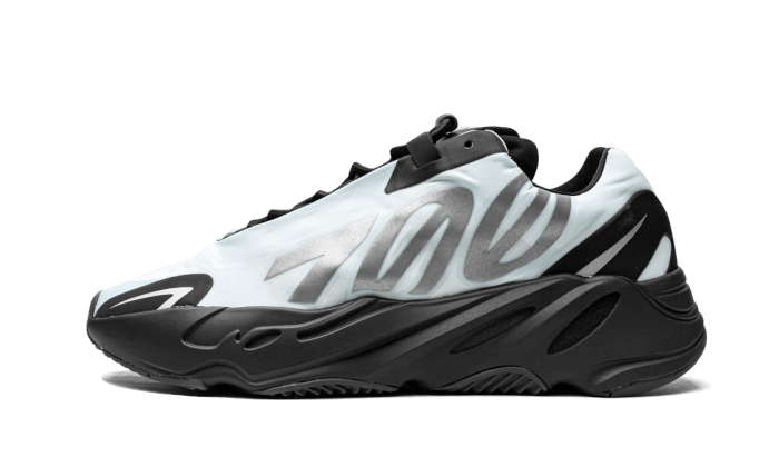 Overkicks - Yeezy Boost 700 MNVN Blue Tint (GZ0711) - vista lateral