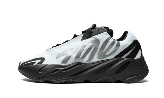 Overkicks - Yeezy Boost 700 MNVN Blue Tint (GZ0711) - vista lateral