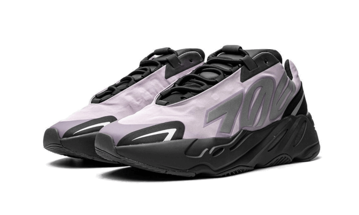 Overkicks - Yeezy Boost 700 MNVN Geode (GW9526) - vista trasera