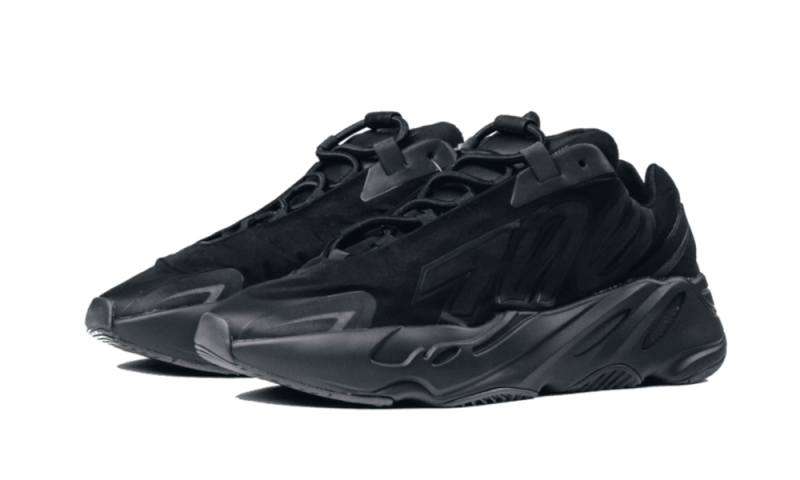 Overkicks - Yeezy Boost 700 MNVN Triple Black (FV4440) - vista trasera