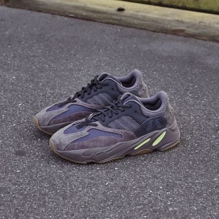 Overkicks - Yeezy Boost 700 Mauve (EE9614) - detalle lateral interior