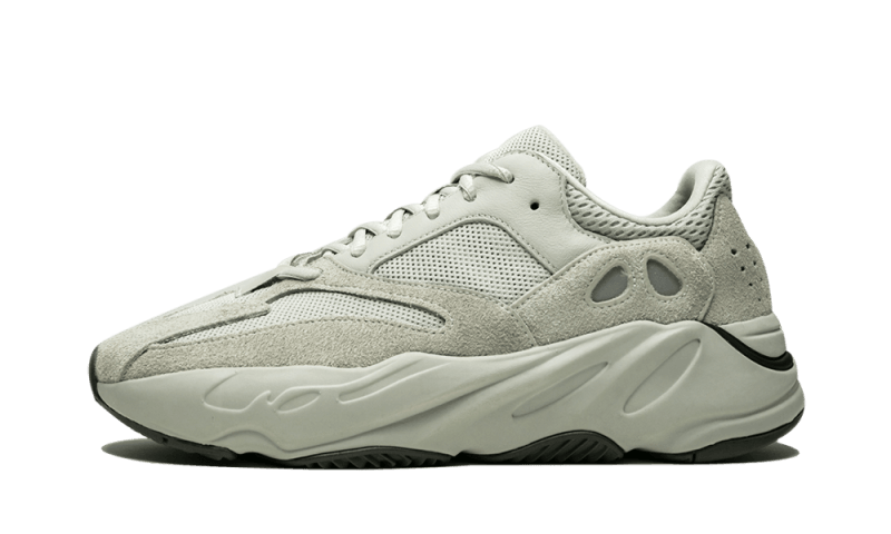 Overkicks - Yeezy Boost 700 Salt (EG7487) - vista lateral