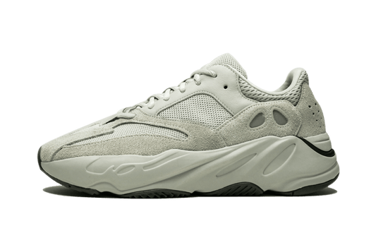 Overkicks - Yeezy Boost 700 Salt (EG7487) - vista lateral
