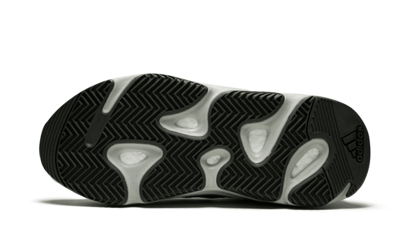 Overkicks - Yeezy Boost 700 Salt (EG7487) - detalle suela