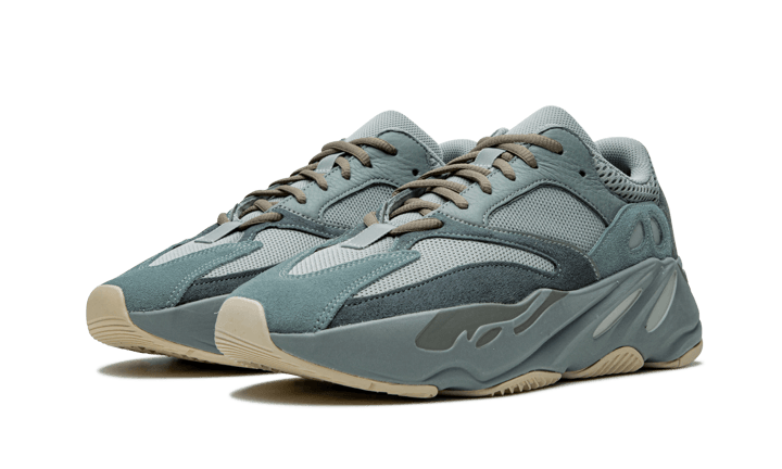 Overkicks - Yeezy Boost 700 Teal Blue (FW2499) - vista trasera